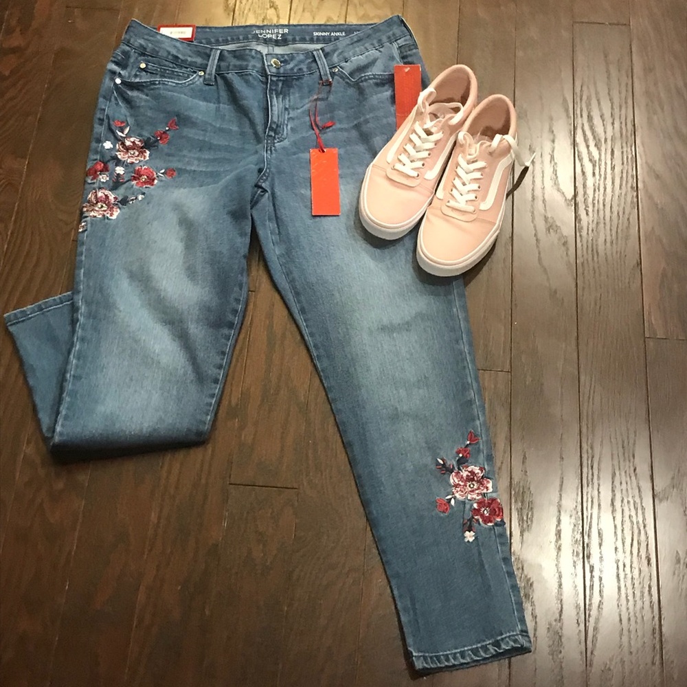 Women’s JENNIFER LOPEZ Embroidered Skinny Jeans